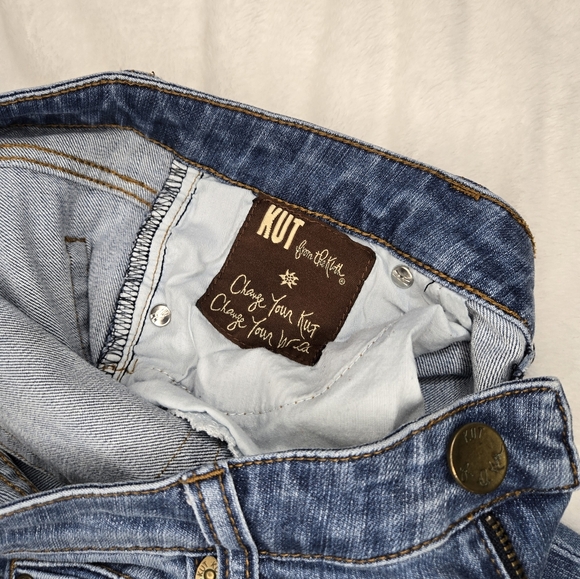 Kut from the Kloth Catherine Boyfriend distressed Jeans Women's Size 4  Blue - Picture 6 of 8